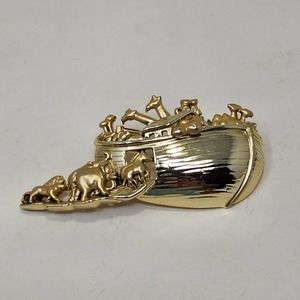 AJC Noahs Ark Matte Gold Tone Brooch Pin Fashion Jewelry Bible Story Animals